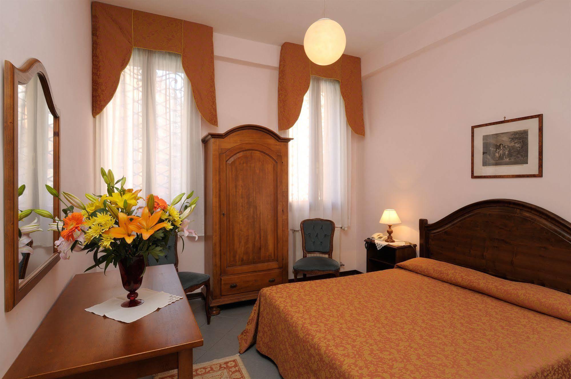 De L'Alboro Hotel Venesia Bagian luar foto