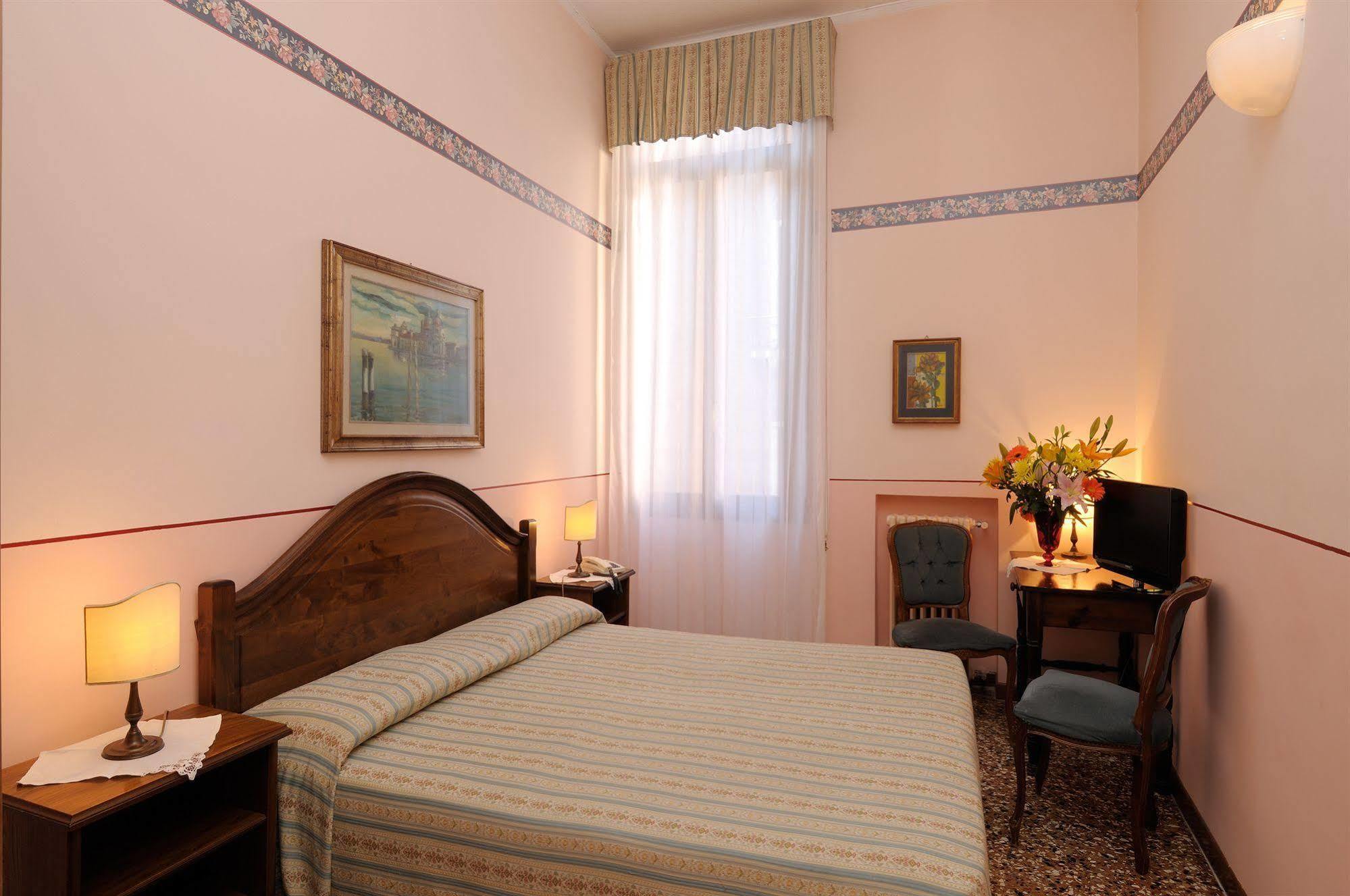 De L'Alboro Hotel Venesia Bagian luar foto
